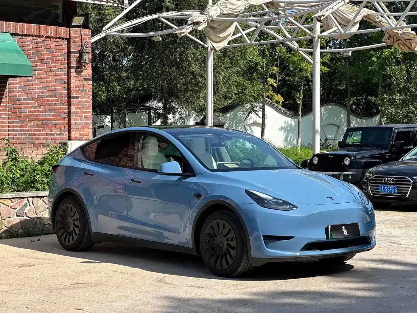 Model Y 2023 Rear-Wheel Drive — миниатюра 3