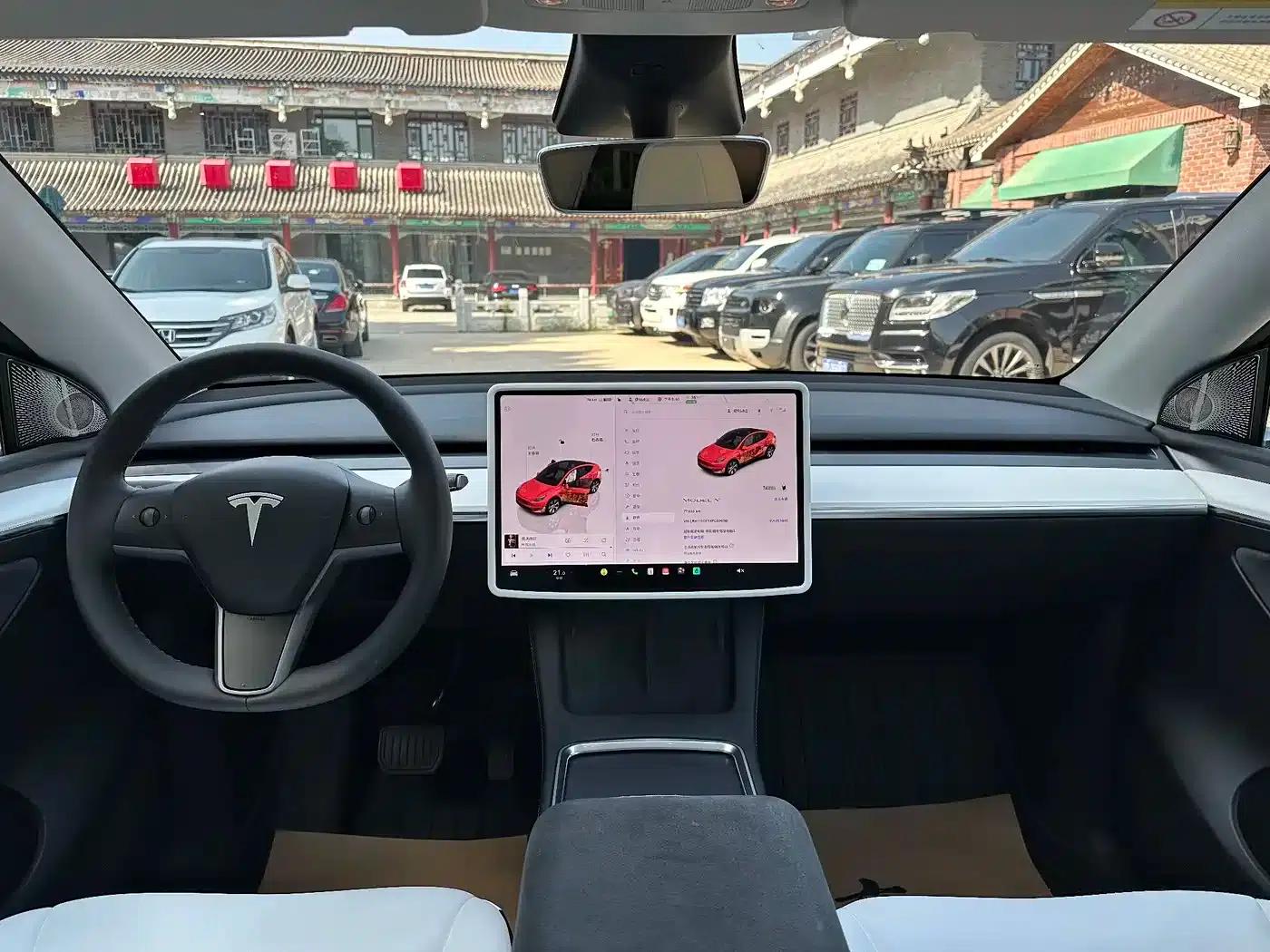 Model Y 2023 Rear-Wheel Drive — миниатюра 21
