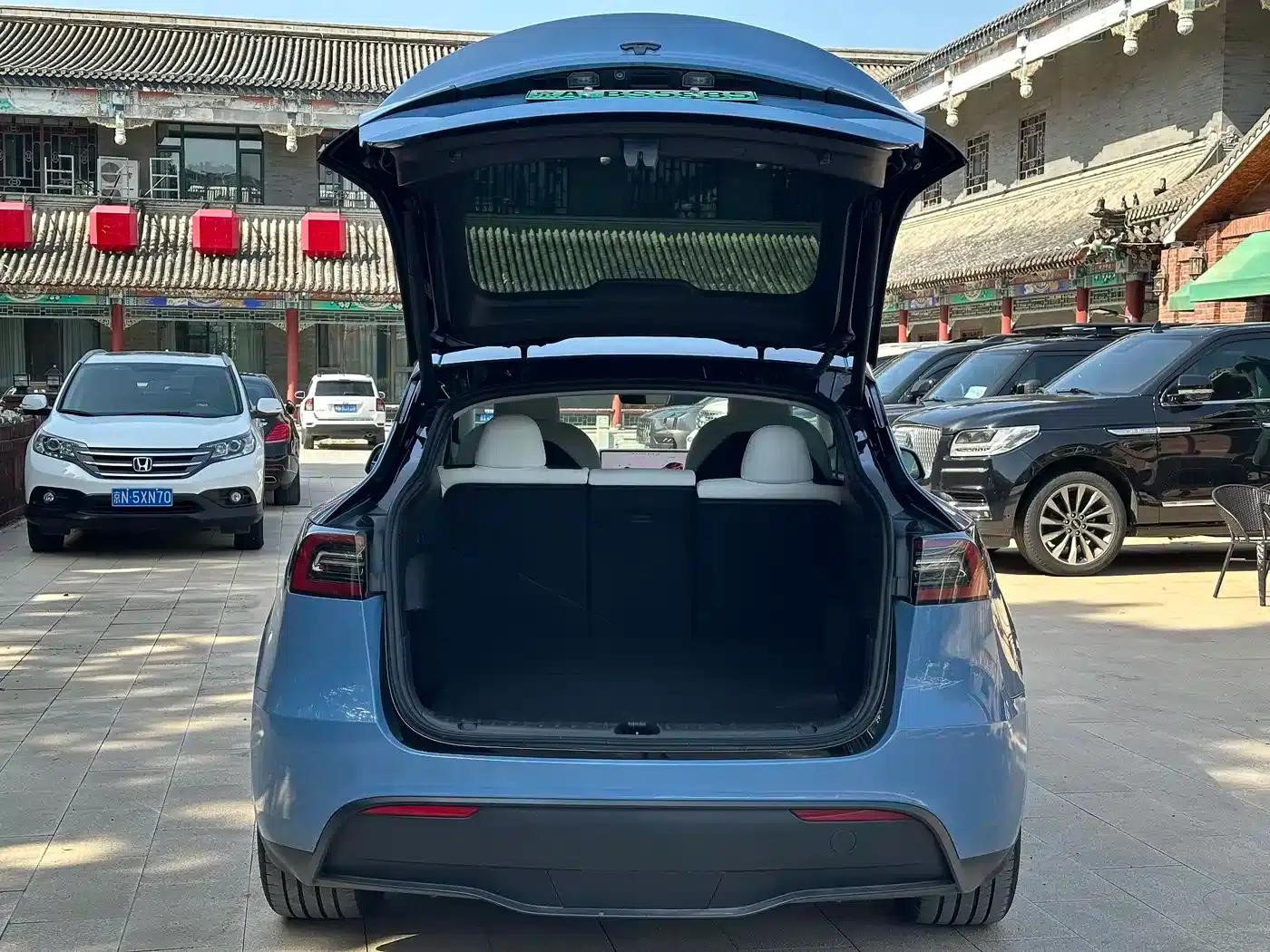 Model Y 2023 Rear-Wheel Drive — миниатюра 24