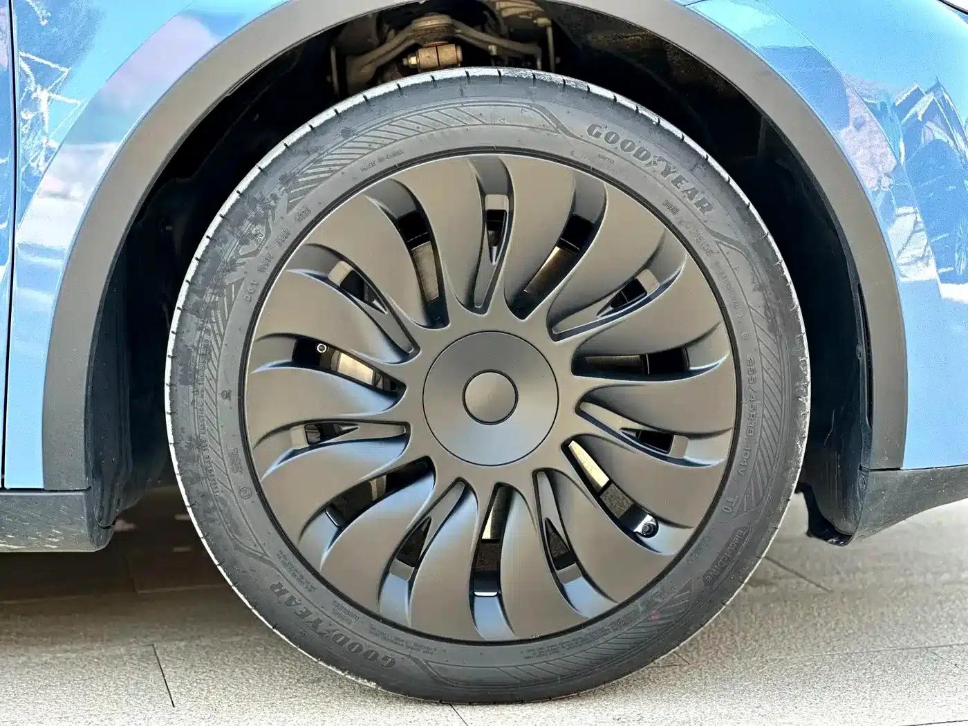 Model Y 2023 Rear-Wheel Drive — миниатюра 26