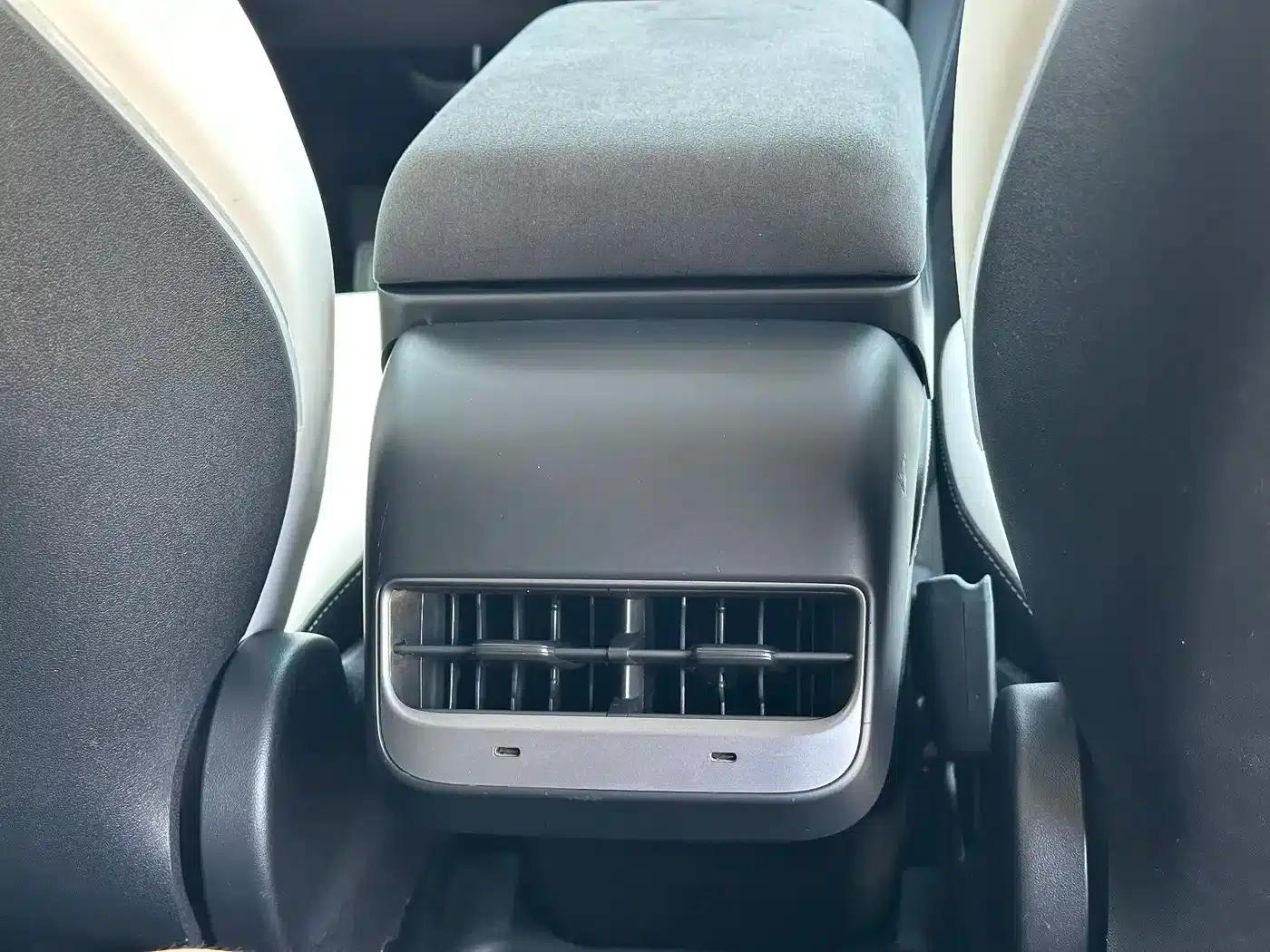 Model Y 2023 Rear-Wheel Drive — миниатюра 27
