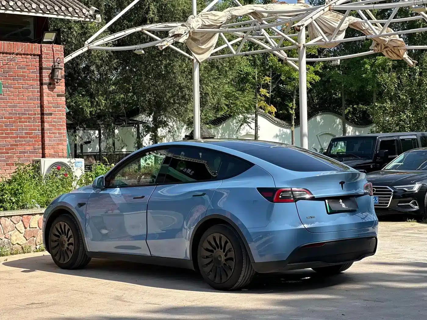 Model Y 2023 Rear-Wheel Drive — миниатюра 4