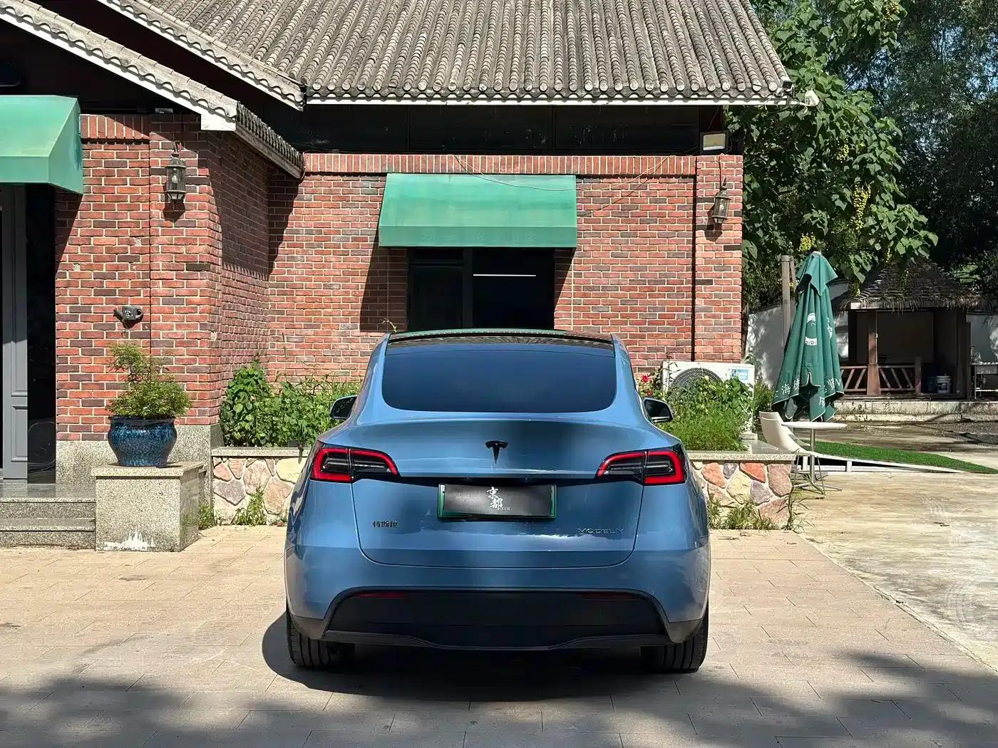 Model Y 2023 Rear-Wheel Drive — миниатюра 5