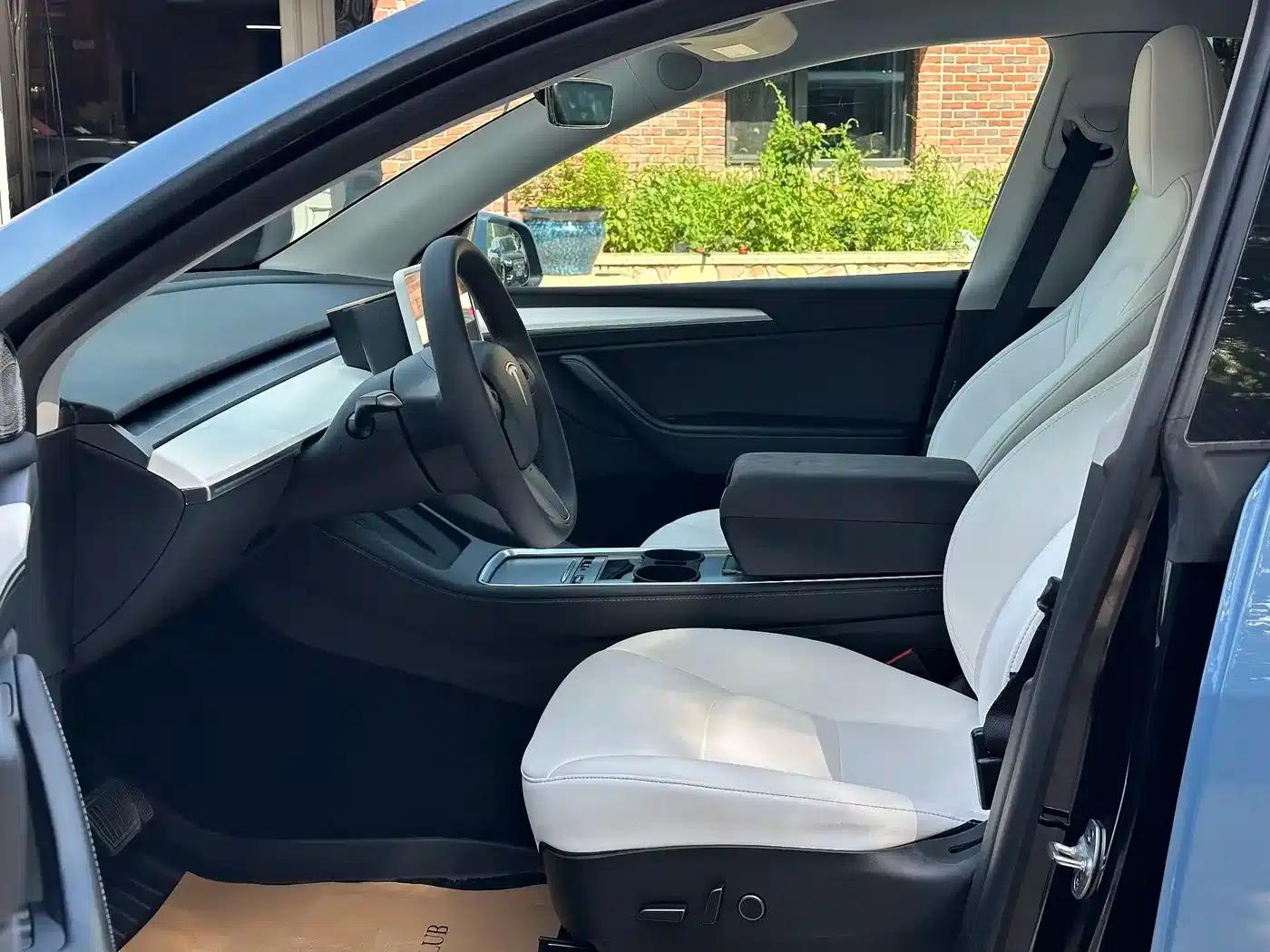Model Y 2023 Rear-Wheel Drive — миниатюра 7