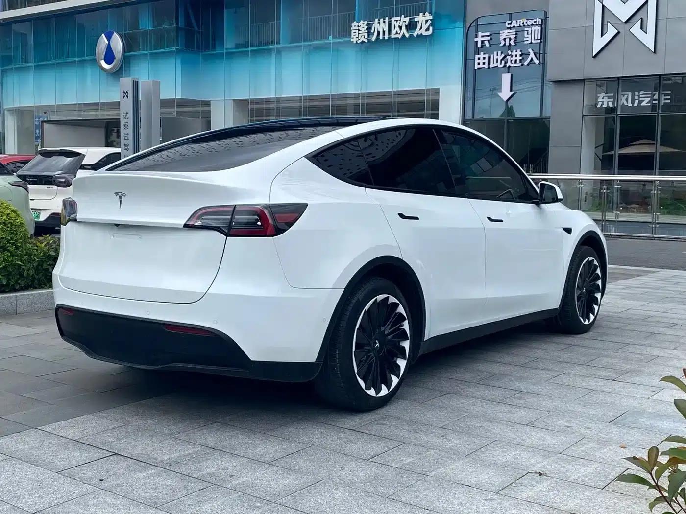 Model Y 2022 Facelift Rear-Wheel Drive Version — миниатюра 6