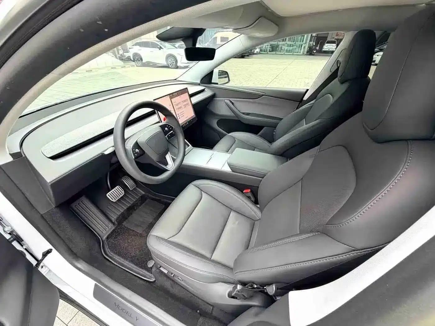 Model Y 2026 Rear-Wheel Drive — миниатюра 4