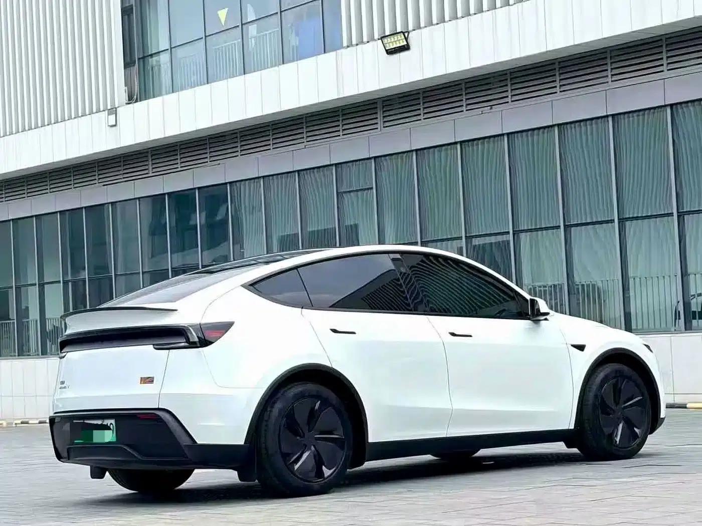Model Y 2026 Rear-Wheel Drive — миниатюра 9