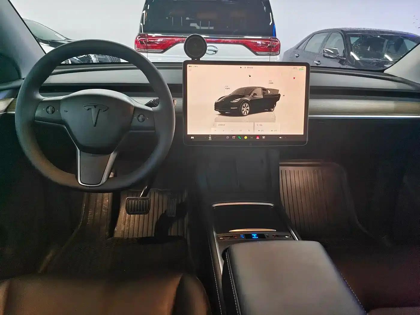Model Y 2022 Rear-Wheel Drive — миниатюра 12
