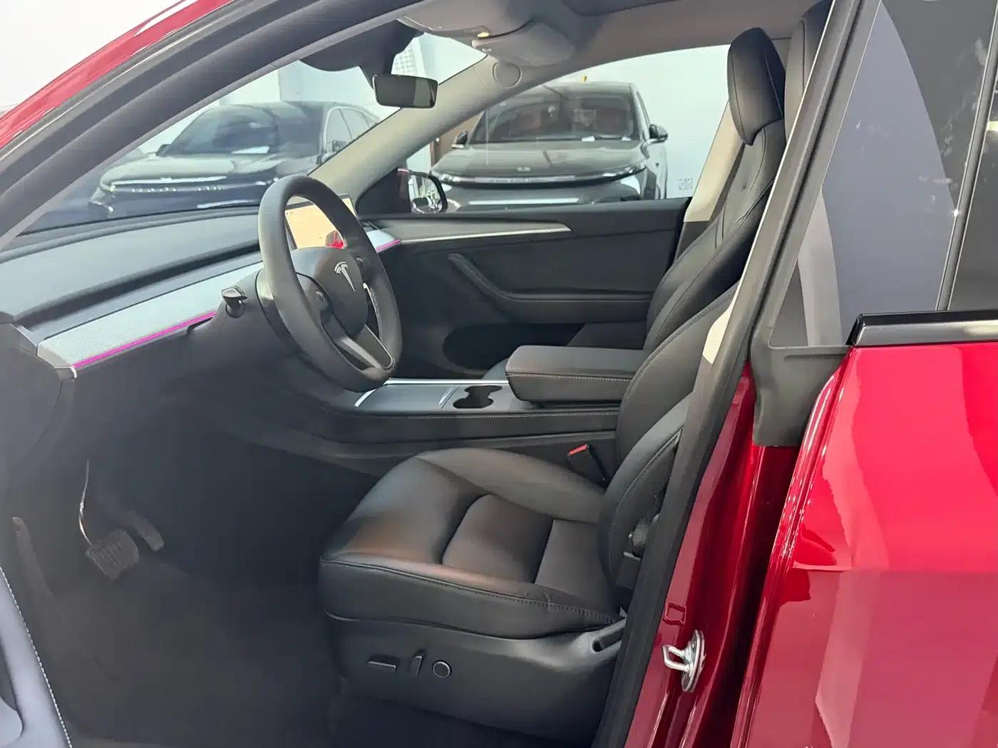 Model Y 2024 Rear-Wheel Drive — миниатюра 4