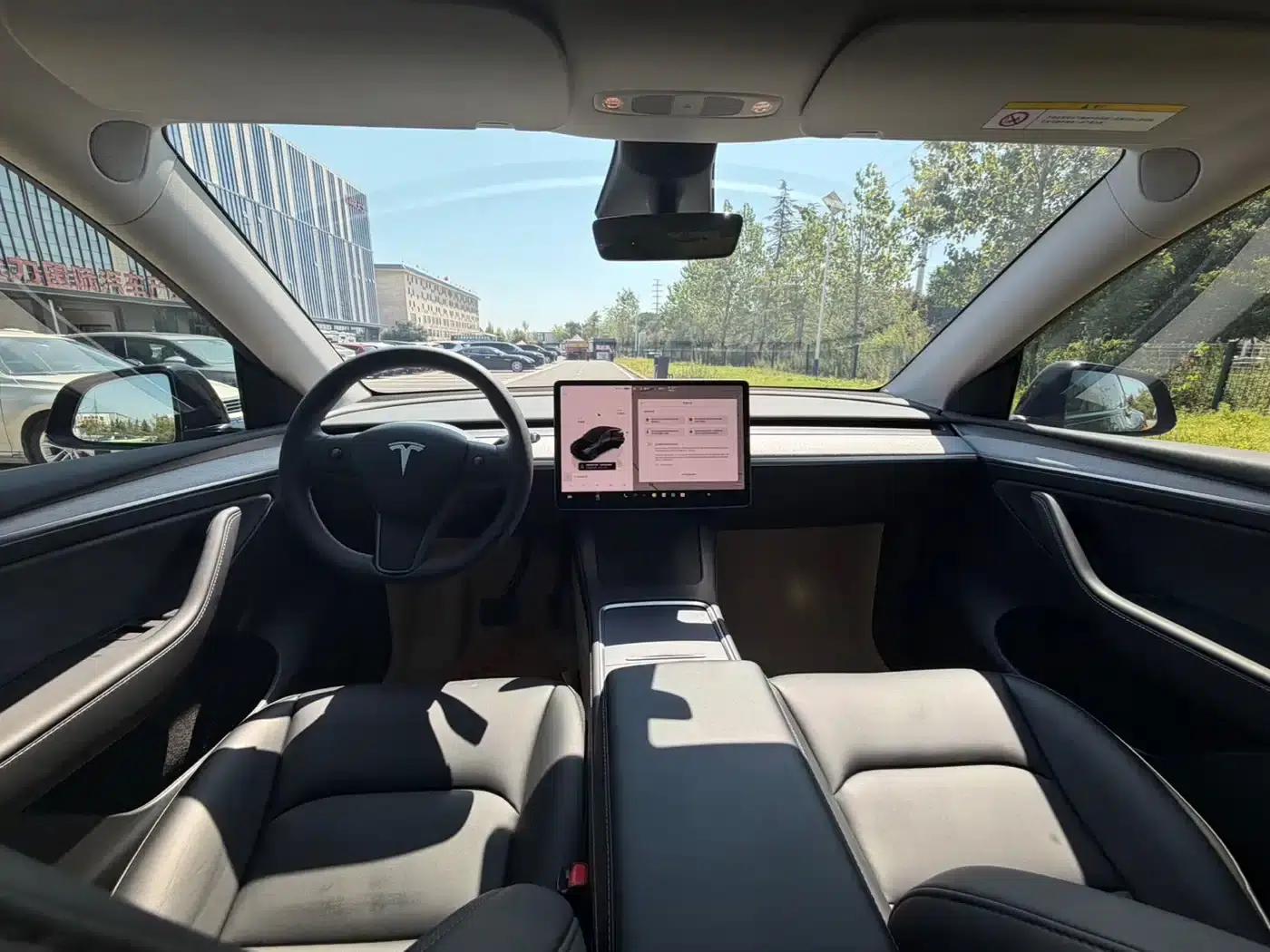 Model Y 2023 Rear-Wheel Drive — миниатюра 5