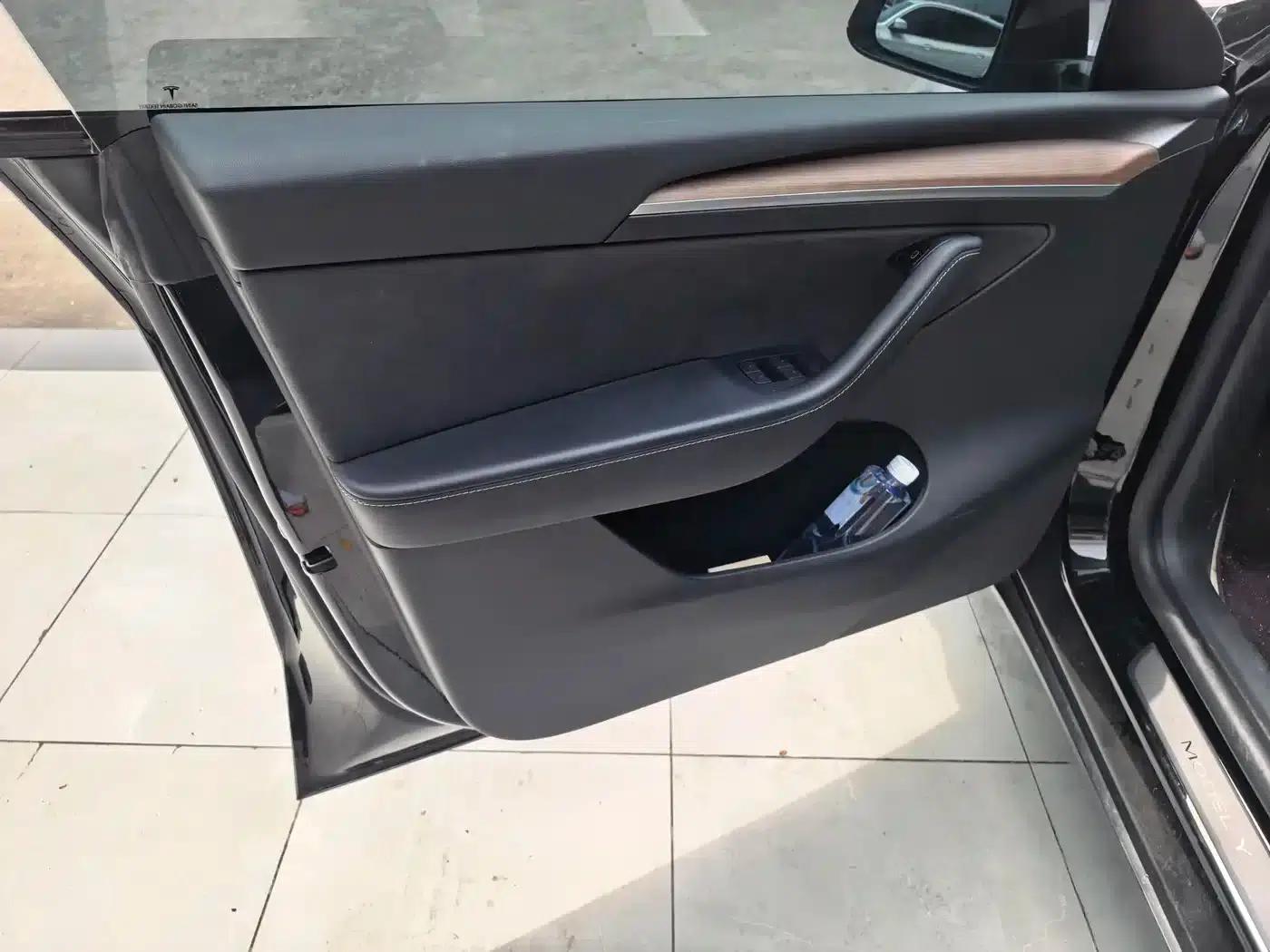 Model Y 2021 Standard Range Rear-Wheel Drive — миниатюра 6