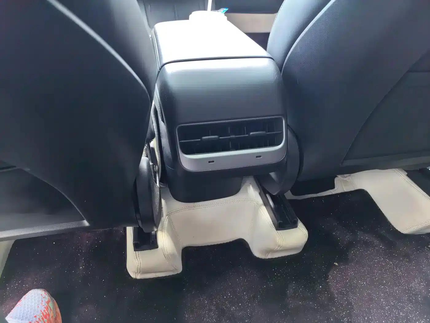 Model Y 2021 Standard Range Rear-Wheel Drive — миниатюра 7