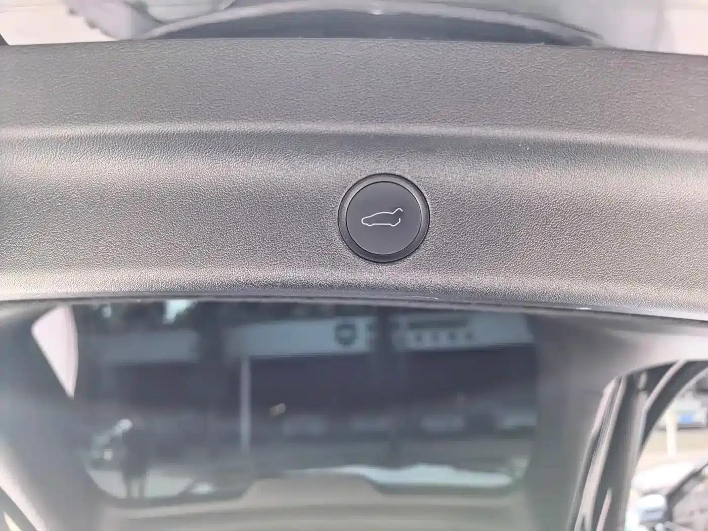 Model Y 2021 Standard Range Rear-Wheel Drive — миниатюра 10