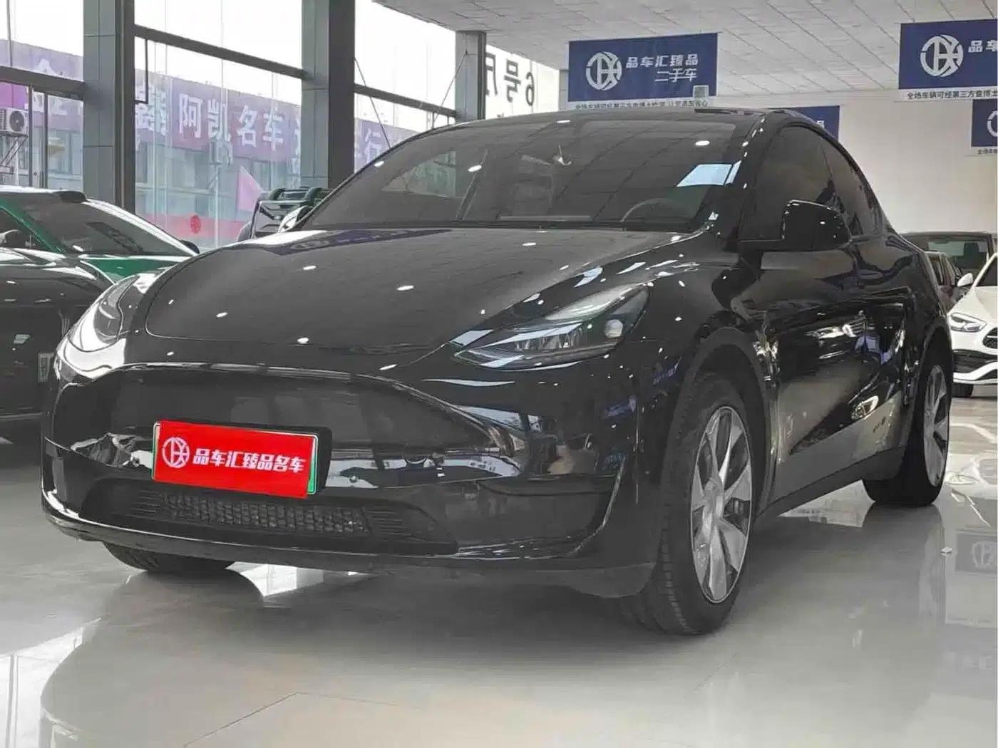 Model Y 2023 Rear-Wheel Drive — миниатюра 1