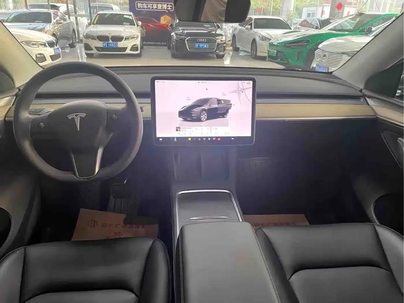 Model Y 2023 Rear-Wheel Drive — миниатюра 6