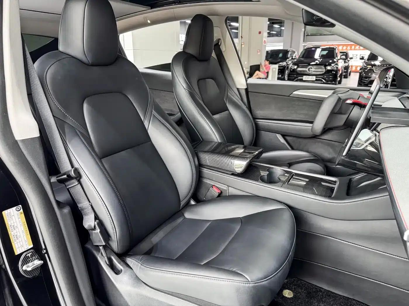 Model Y 2023 Rear-Wheel Drive — миниатюра 13