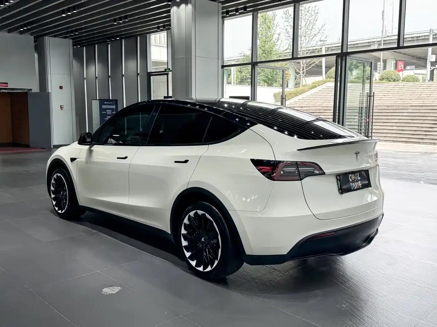 Model Y 2023 Rear-Wheel Drive — миниатюра 16