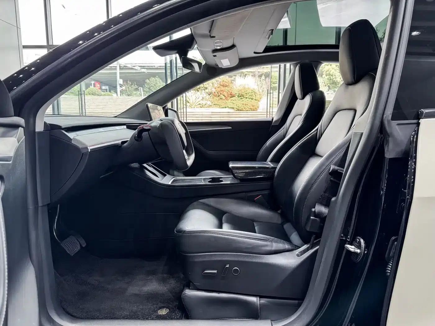 Model Y 2023 Rear-Wheel Drive — миниатюра 6