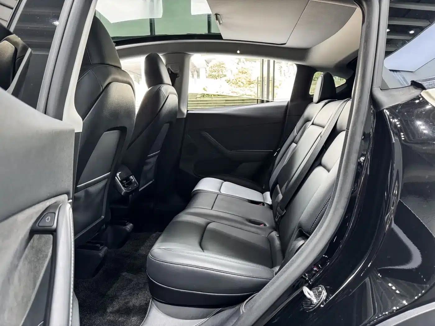 Model Y 2023 Rear-Wheel Drive — миниатюра 9