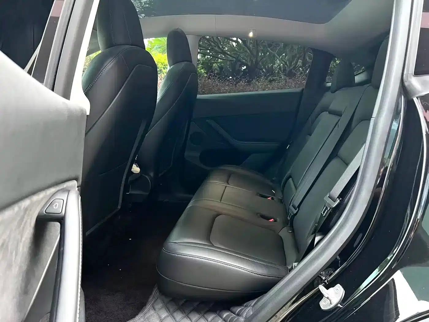 Model Y 2021 Standard Range Rear-Wheel Drive — миниатюра 2