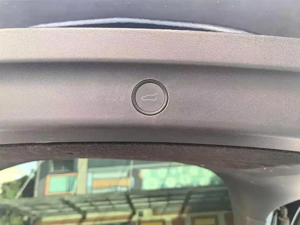 Model Y 2023 Rear-Wheel Drive — миниатюра 11