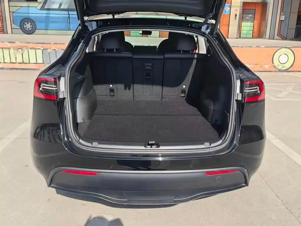 Model Y 2023 Rear-Wheel Drive — миниатюра 13