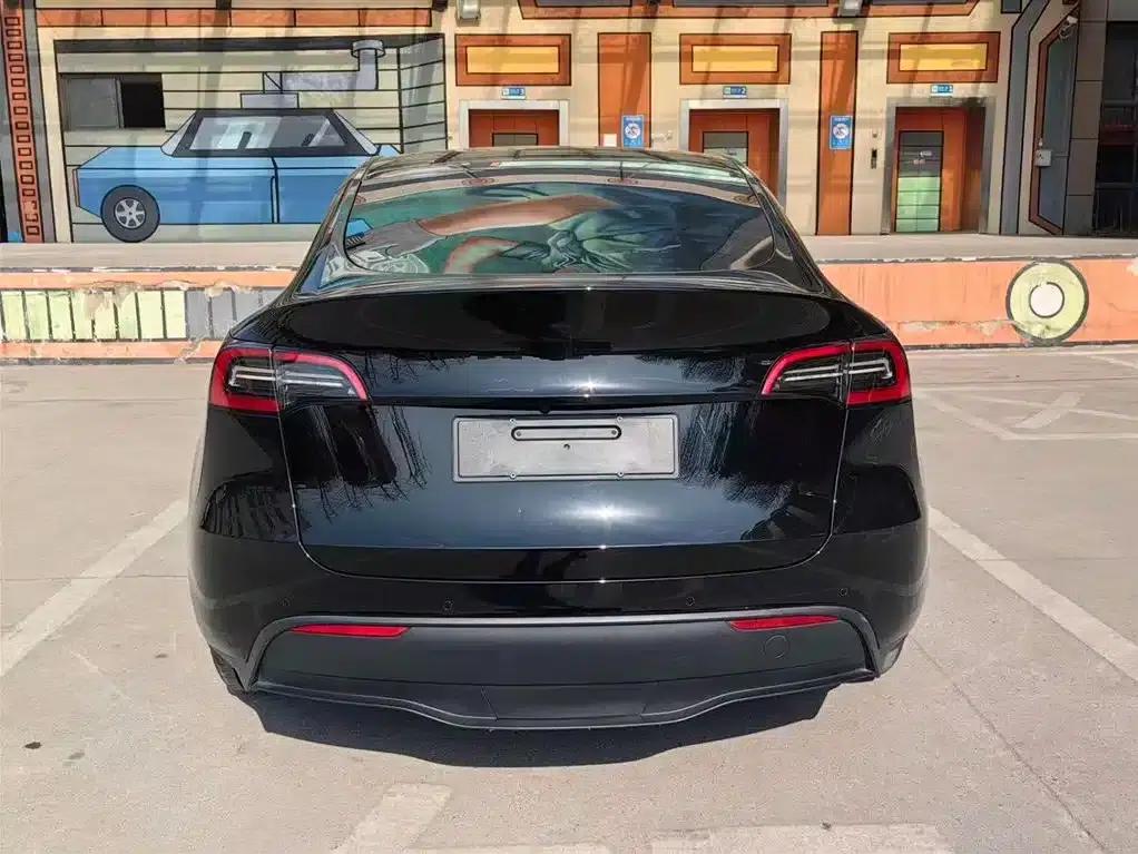 Model Y 2023 Rear-Wheel Drive — миниатюра 17