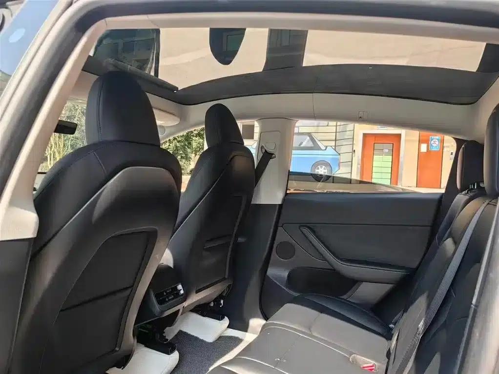 Model Y 2023 Rear-Wheel Drive — миниатюра 8