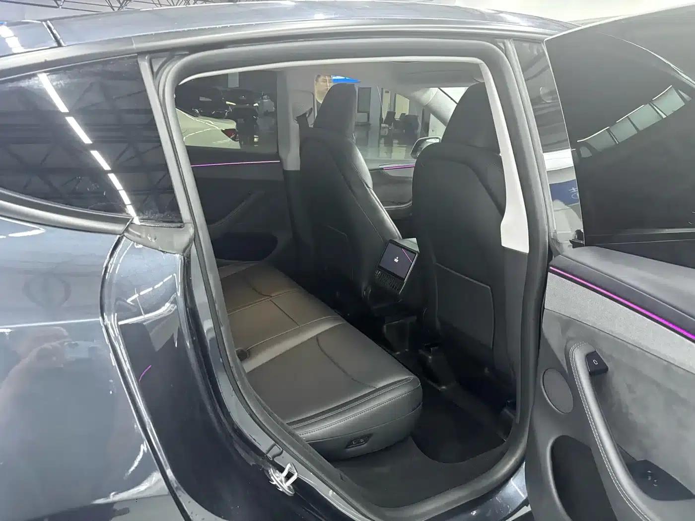 Model Y 2025 Long Range All-Wheel Drive — миниатюра 9
