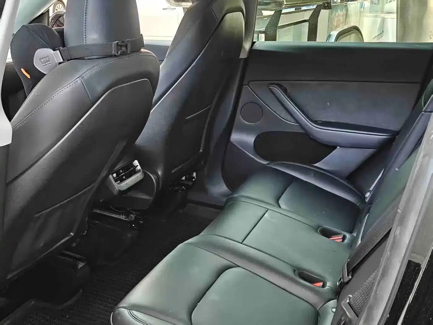 Model Y 2023 Rear-Wheel Drive — миниатюра 4