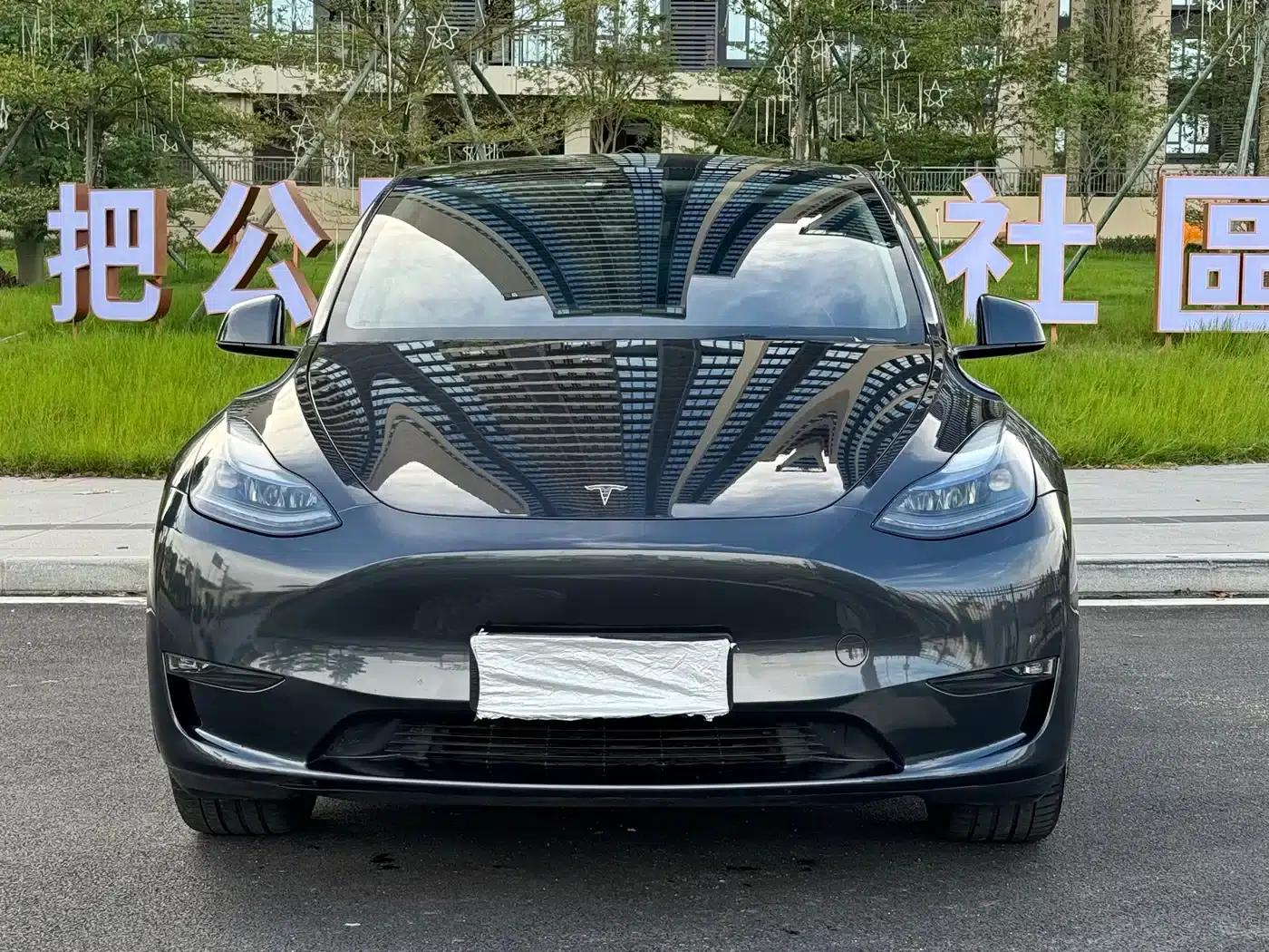 Model Y 2024 Long Range All-Wheel Drive — миниатюра 2