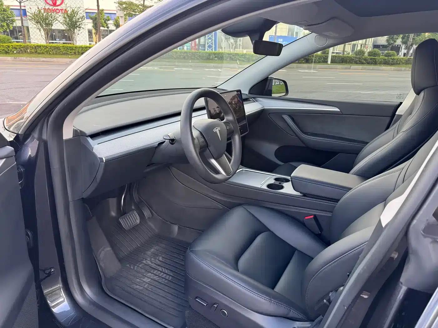 Model Y 2024 Long Range All-Wheel Drive — миниатюра 5
