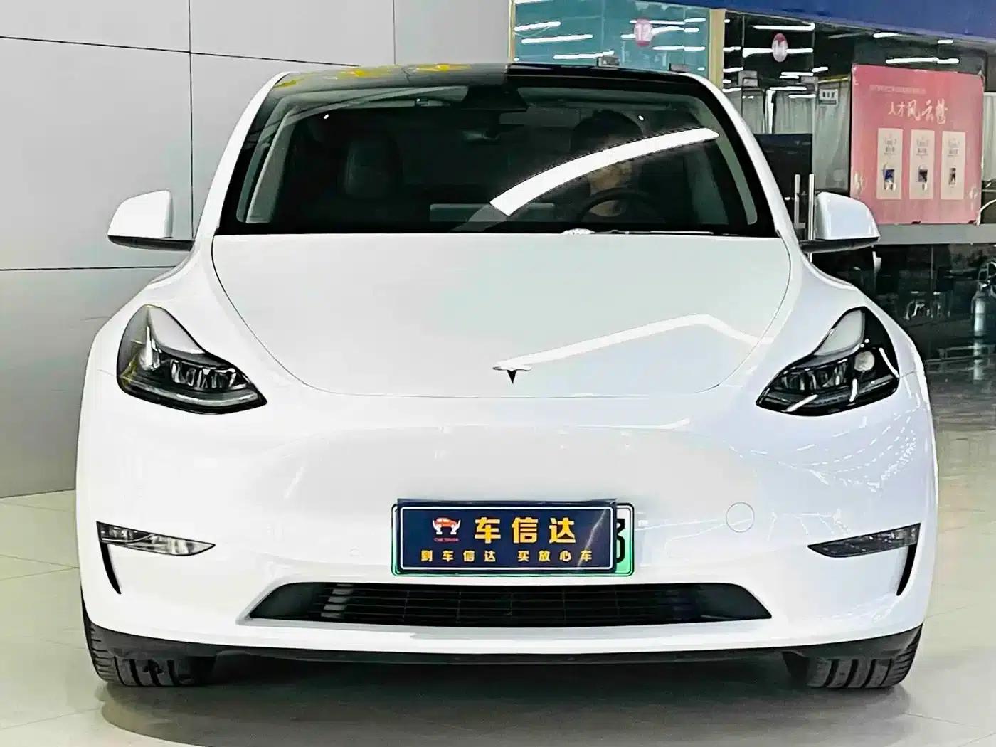 Model Y 2023 Performance All-Wheel Drive — миниатюра 2