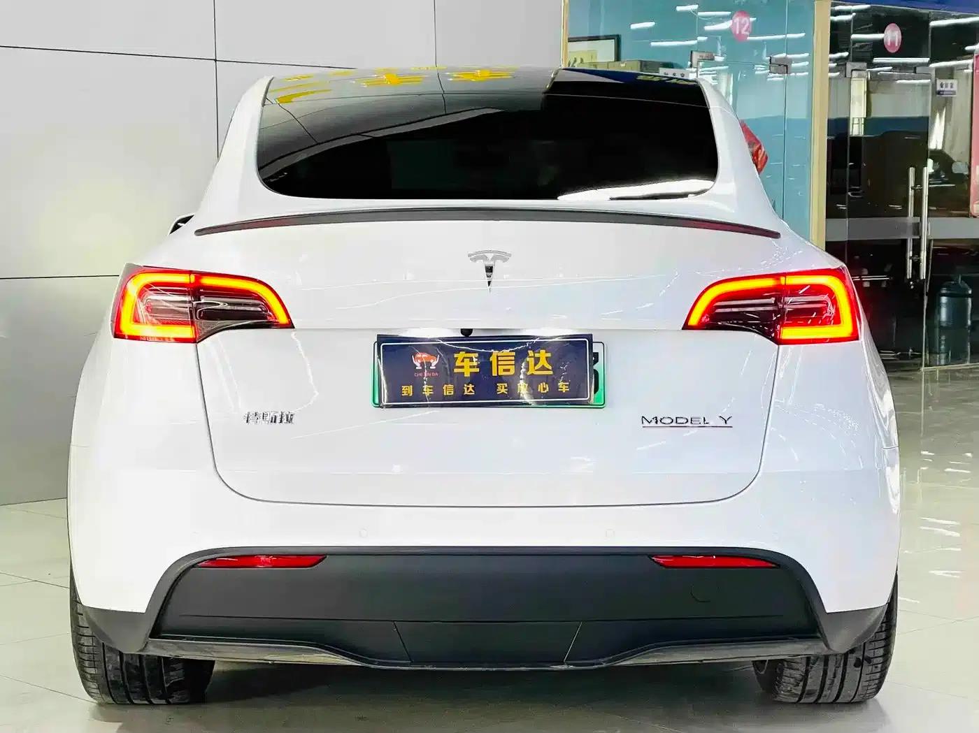 Model Y 2023 Performance All-Wheel Drive — миниатюра 4