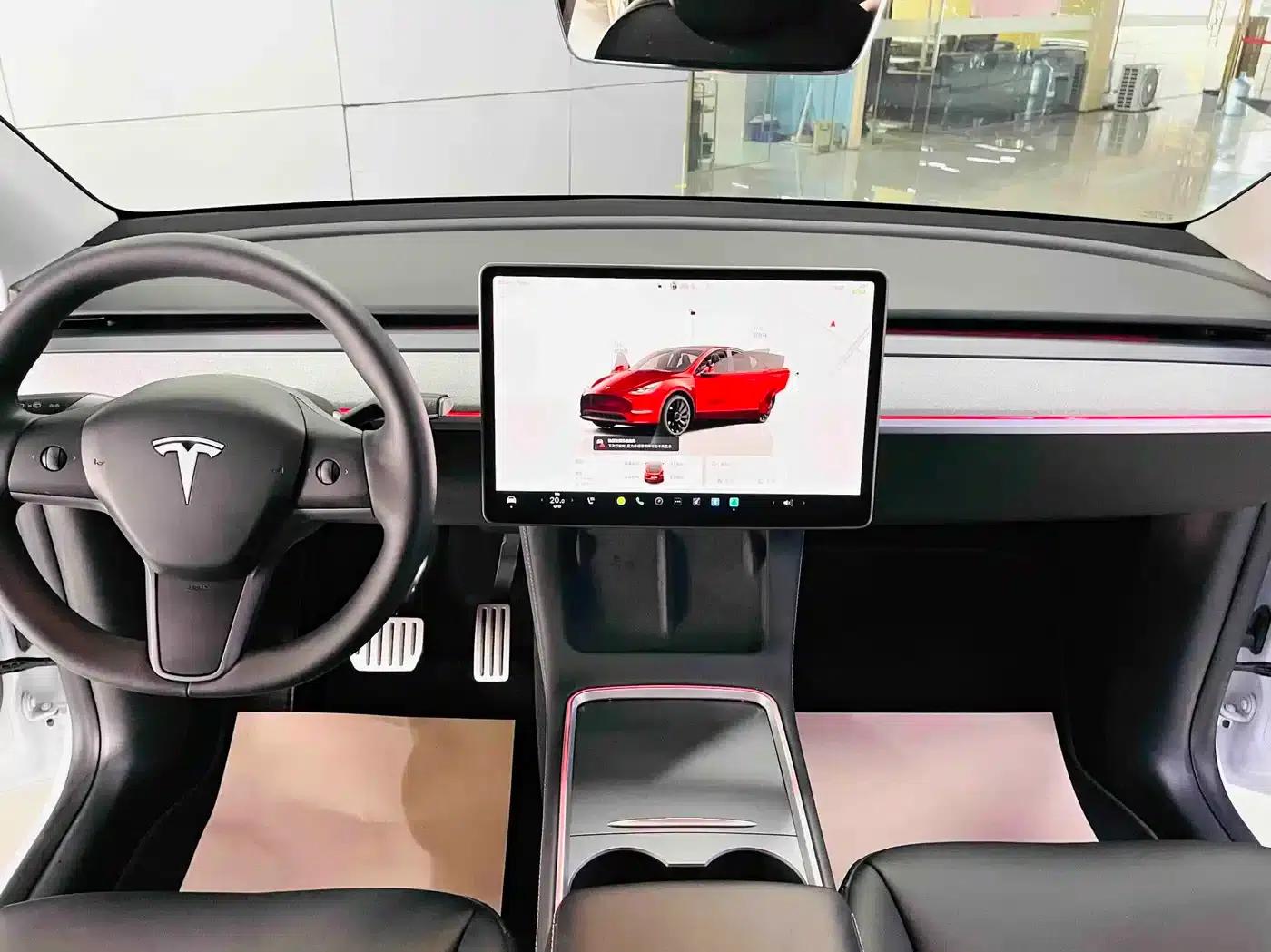 Model Y 2023 Performance All-Wheel Drive — миниатюра 9
