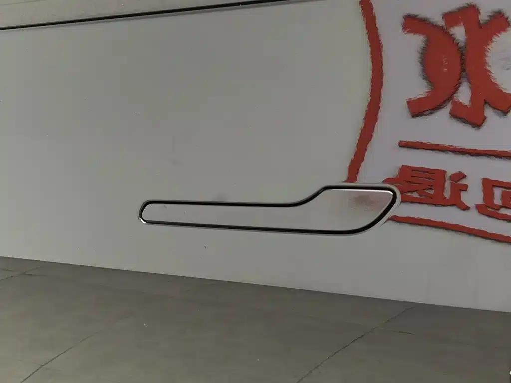 Model Y 2021 Standard Range Rear-Wheel Drive — миниатюра 18
