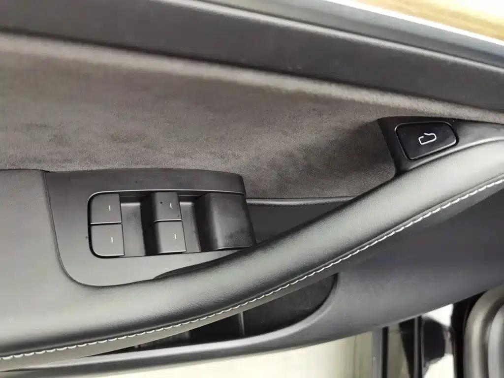 Model Y 2021 Standard Range Rear-Wheel Drive — миниатюра 9