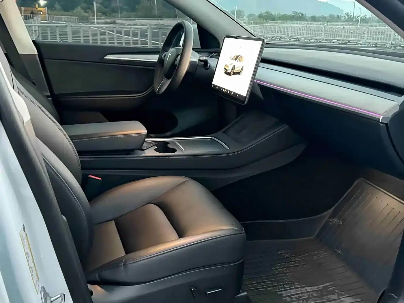 Model Y 2023 Rear-Wheel Drive — миниатюра 7