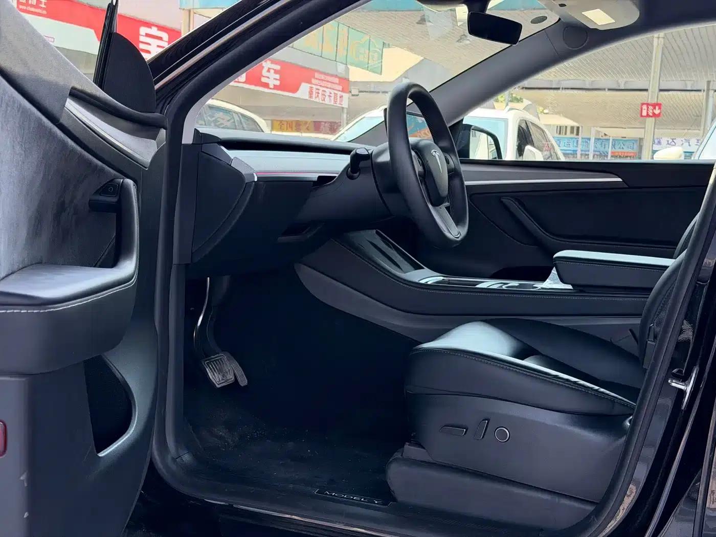 Model Y 2023 Long Range All-Wheel Drive — миниатюра 7