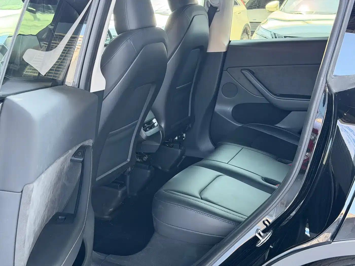 Model Y 2023 Long Range All-Wheel Drive — миниатюра 8