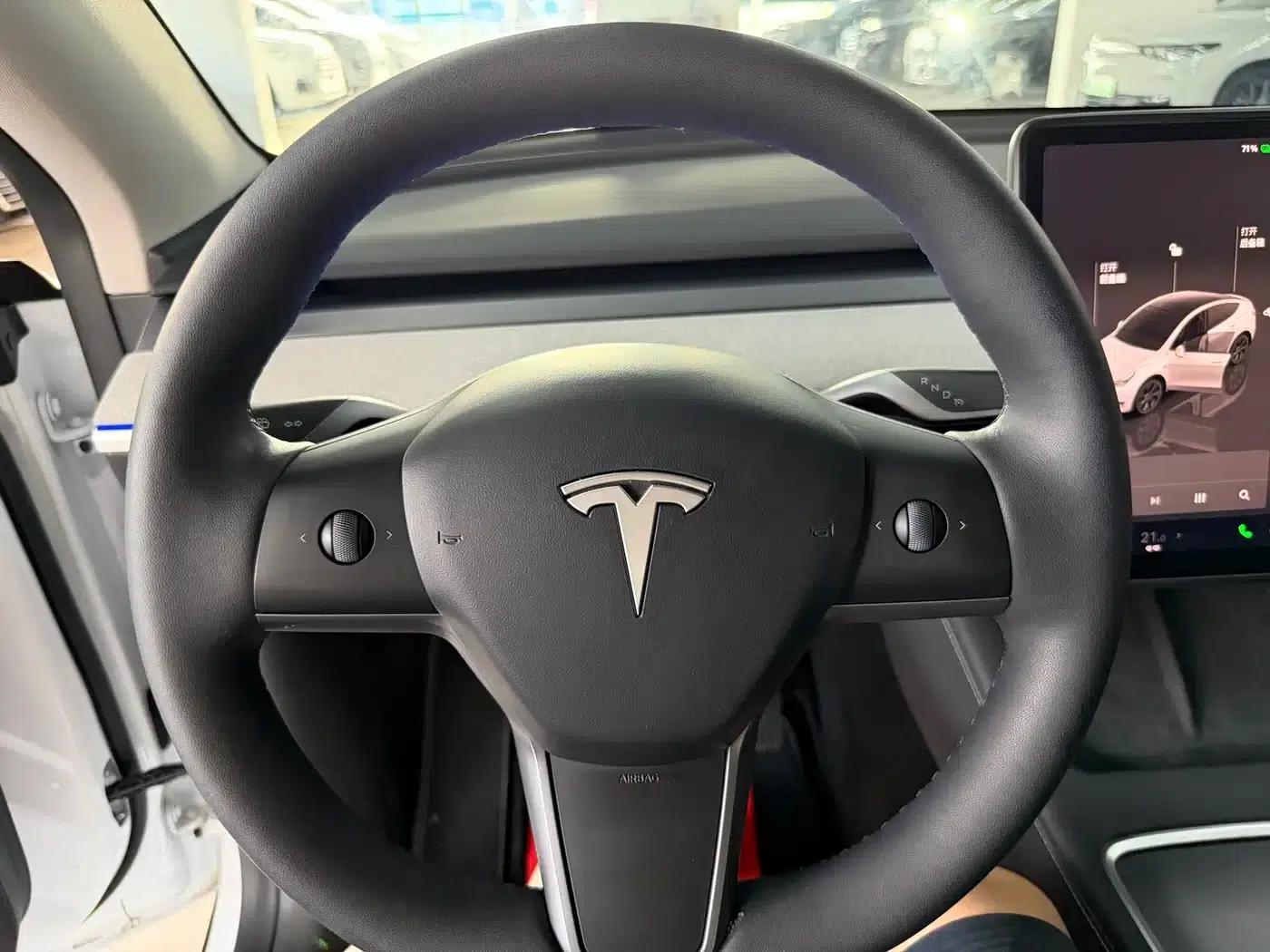 Model Y 2024 Rear-Wheel Drive — миниатюра 14