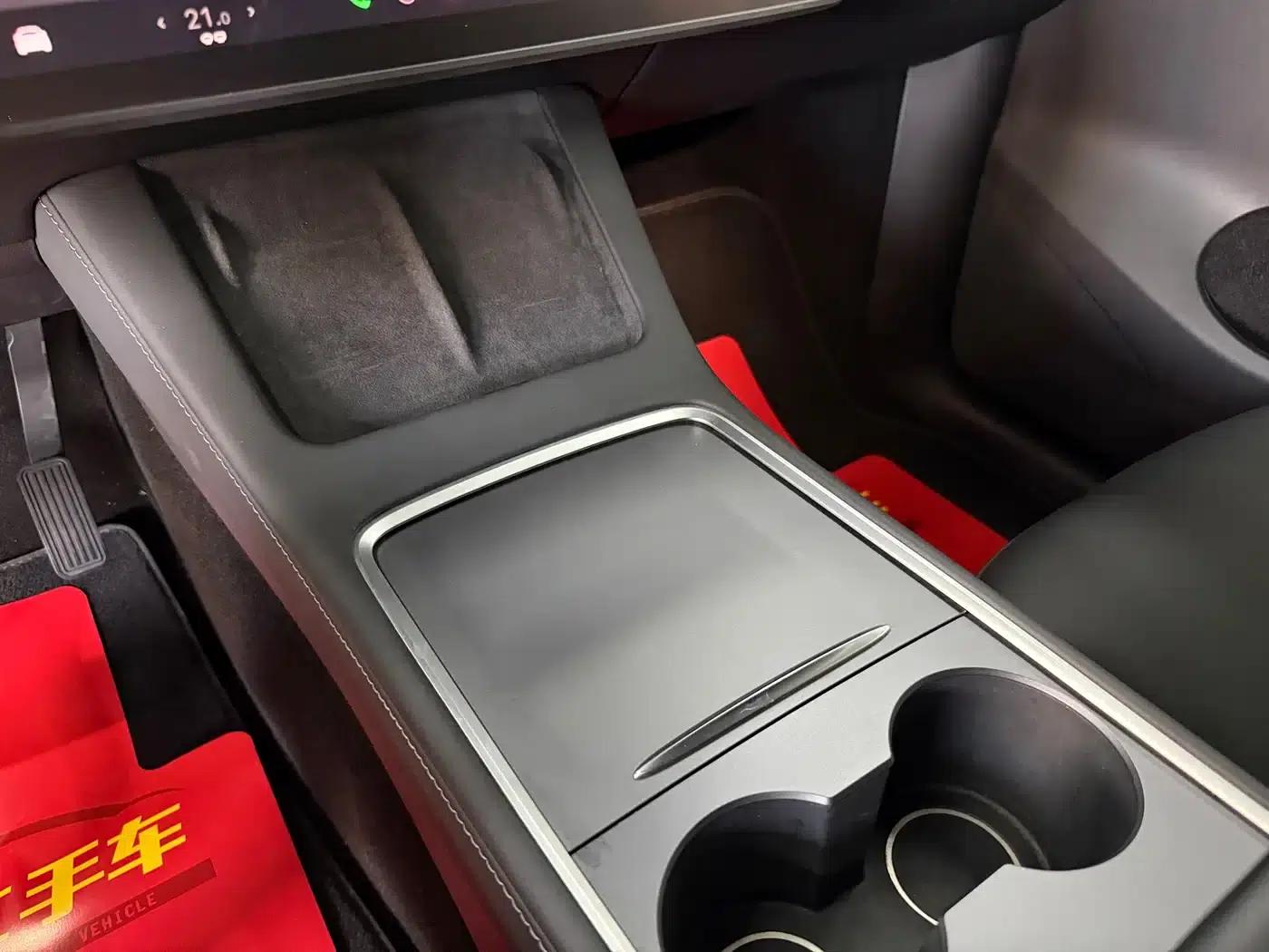 Model Y 2024 Rear-Wheel Drive — миниатюра 17