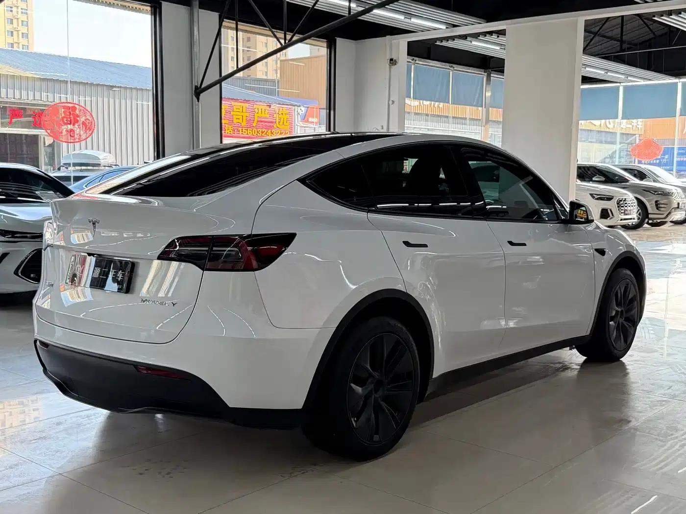 Model Y 2024 Rear-Wheel Drive — миниатюра 4