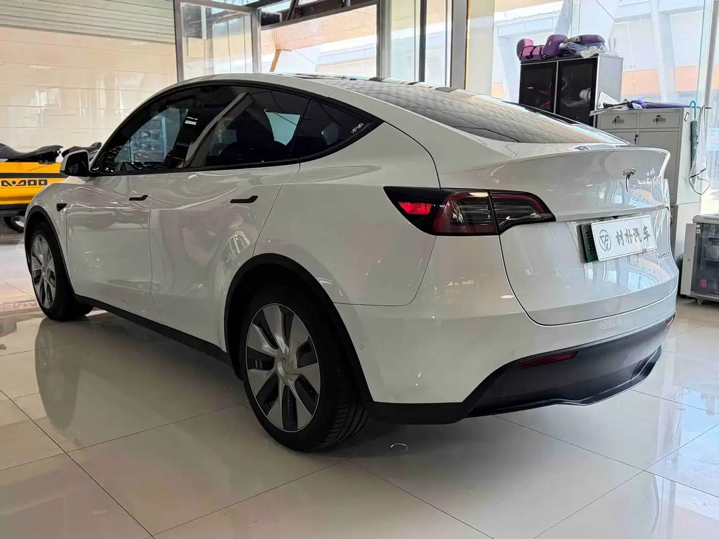 Model Y 2022 Rear-Wheel Drive — миниатюра 4