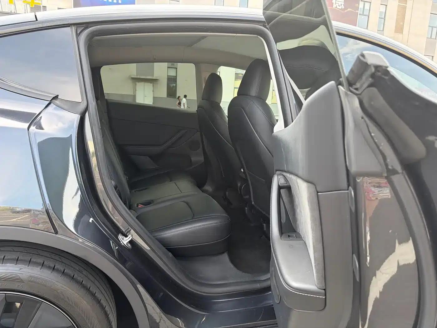 Model Y 2024 Rear-Wheel Drive — миниатюра 11