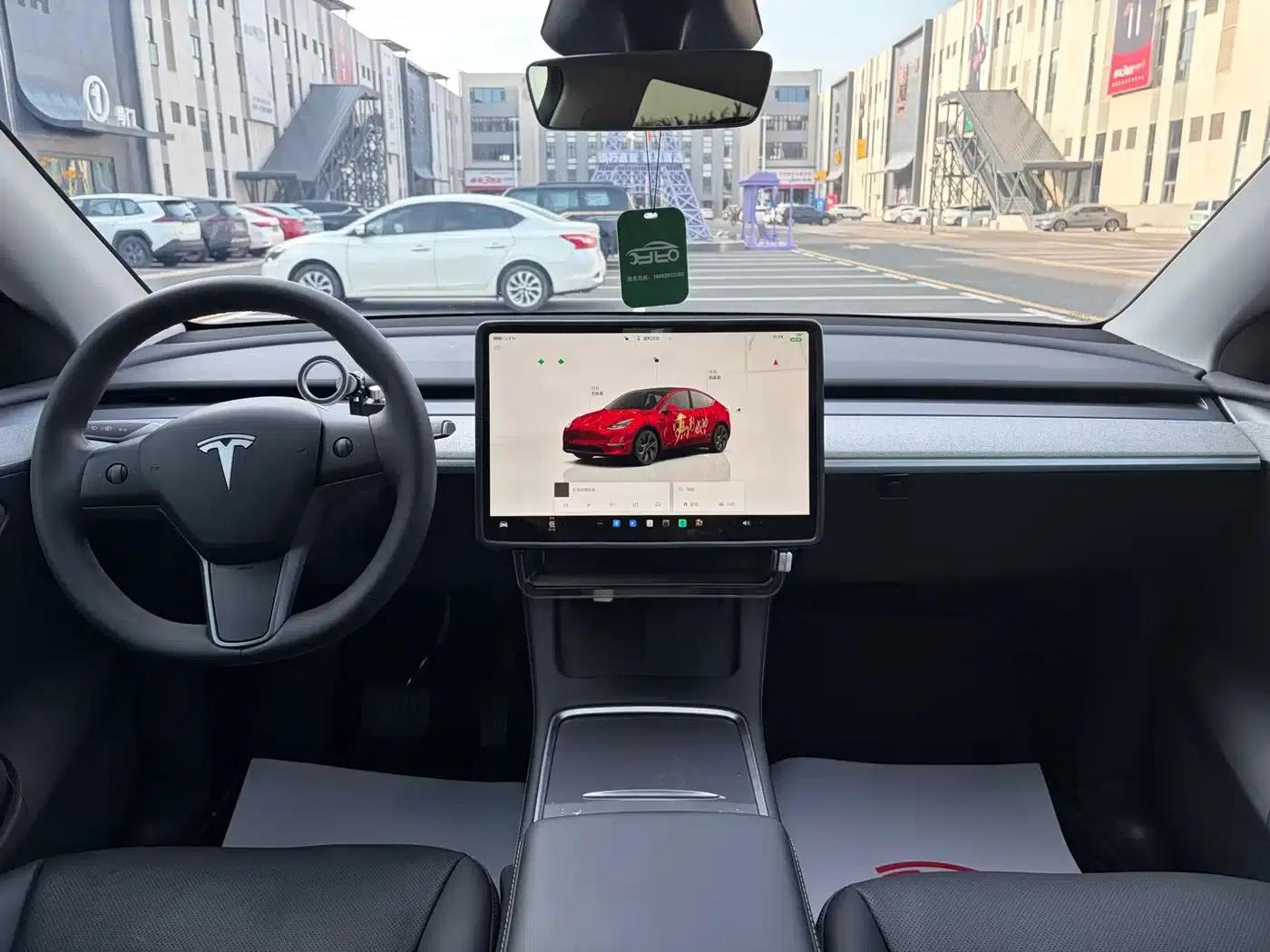 Model Y 2024 Rear-Wheel Drive — миниатюра 13