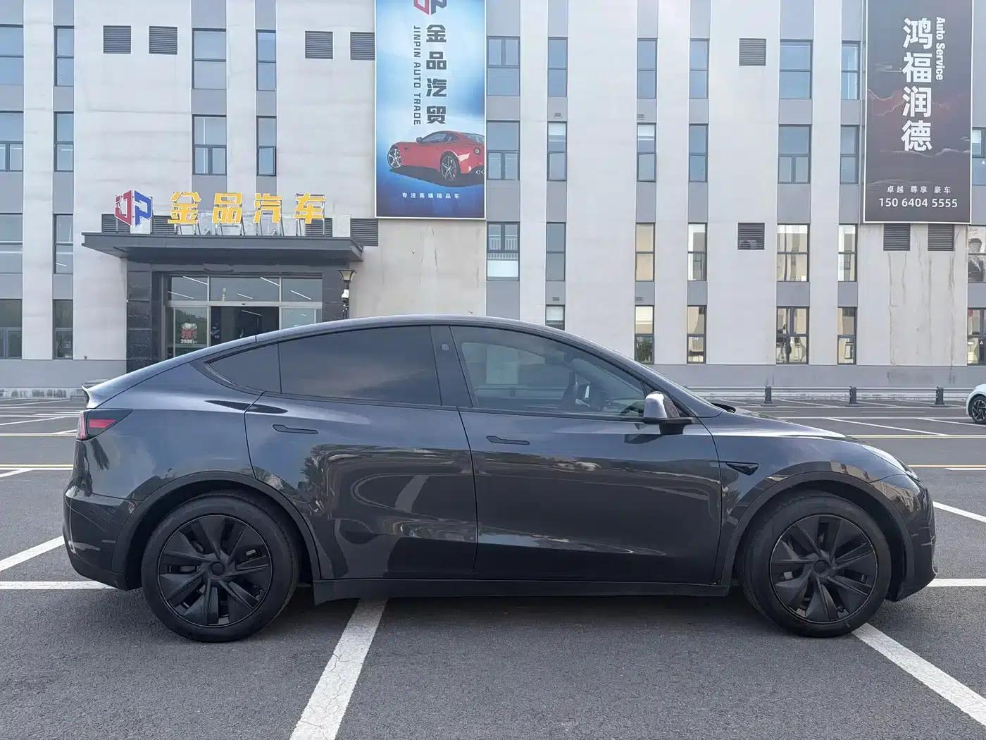 Model Y 2024 Rear-Wheel Drive — миниатюра 7