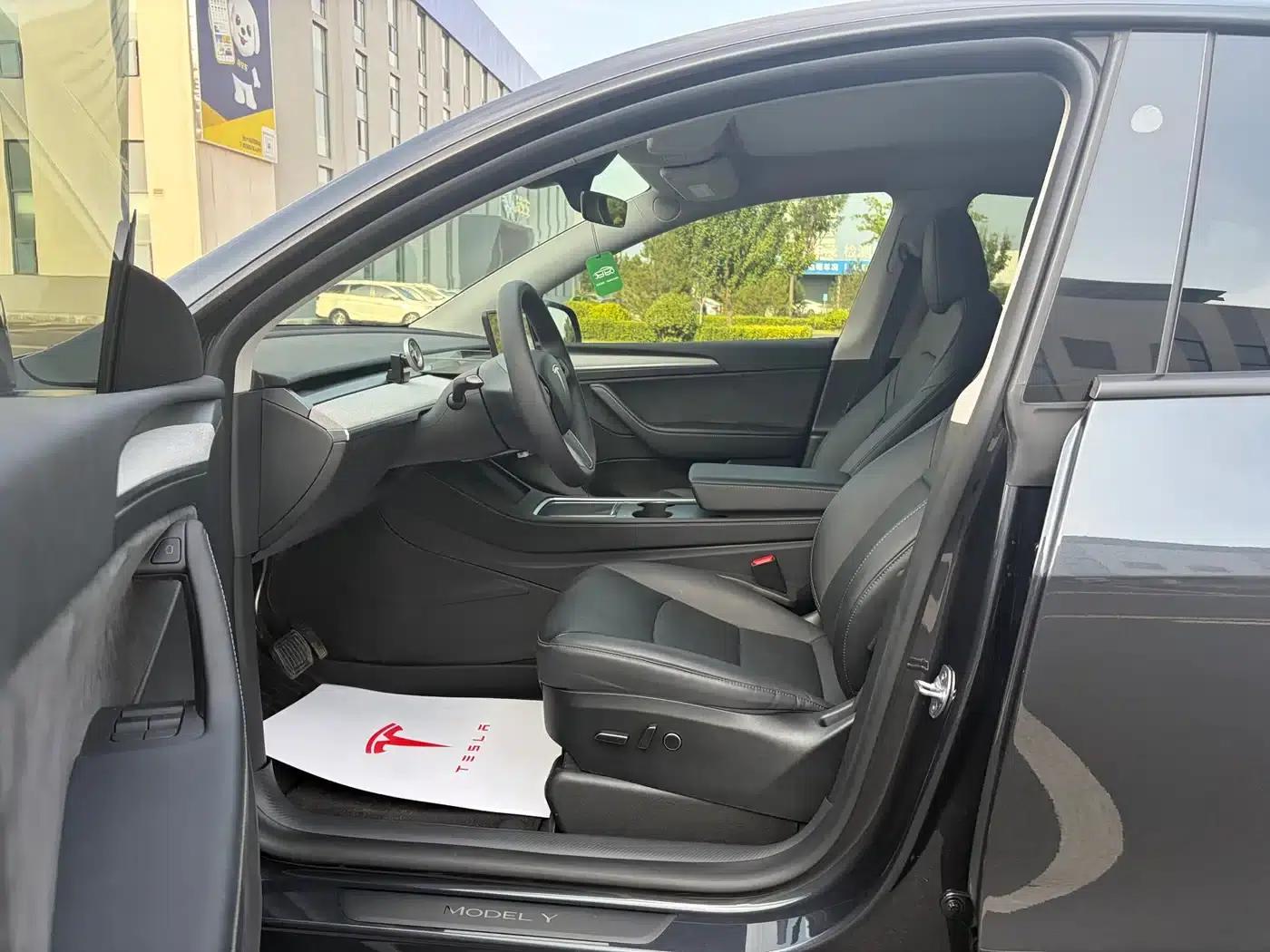 Model Y 2024 Rear-Wheel Drive — миниатюра 9
