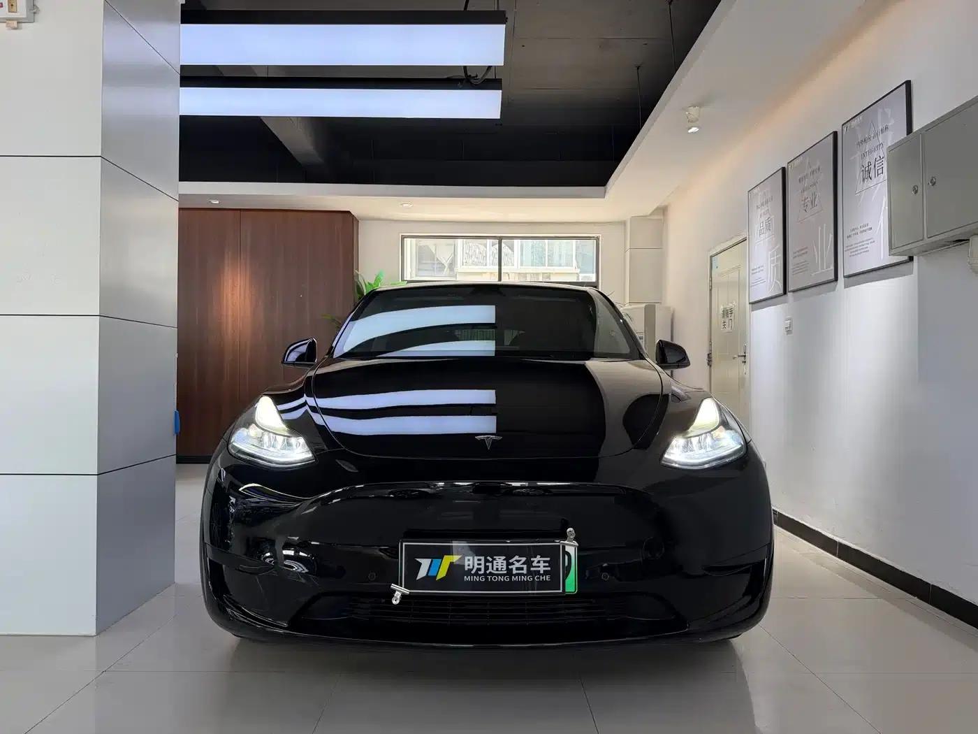 Model Y 2022 Facelift Rear-Wheel Drive Version — миниатюра 2
