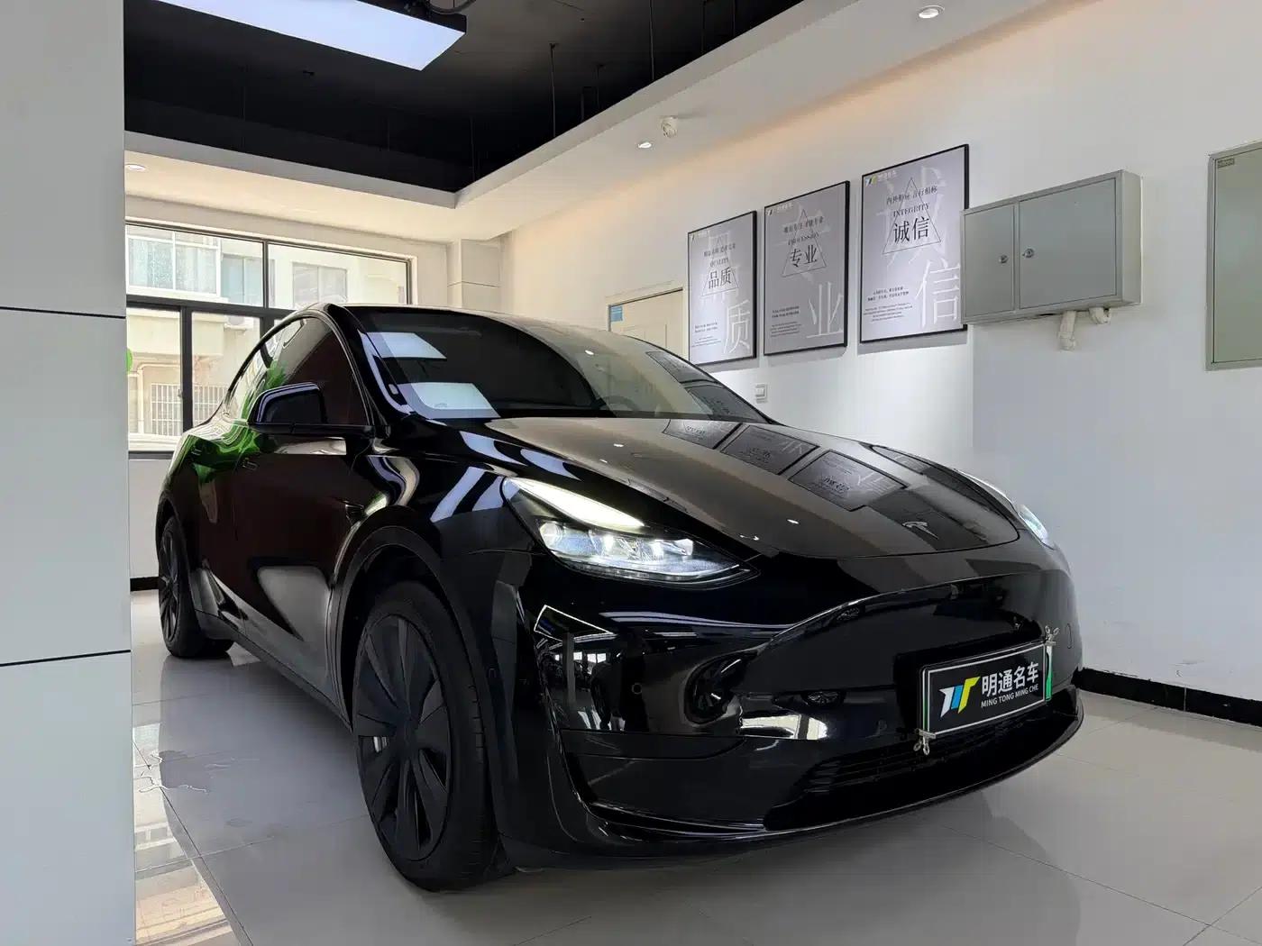 Model Y 2022 Facelift Rear-Wheel Drive Version — миниатюра 3